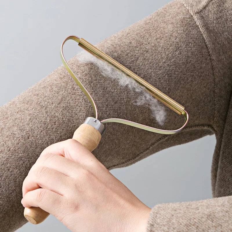 Portable Lint Remover Brush – Pet Hair & Fabric Cleaner